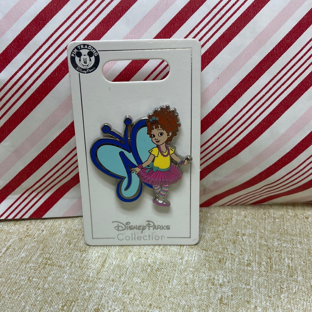 Disney Fancy Nancy Pin - Picture 2 of 6